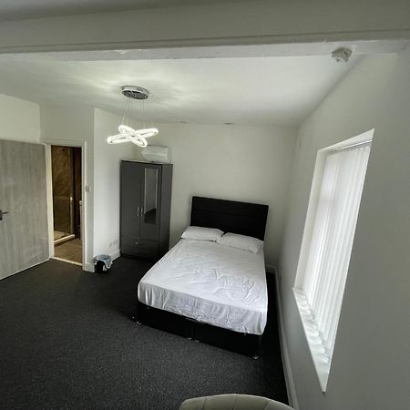 Pc Homes Room C Hyde Εξωτερικό φωτογραφία
